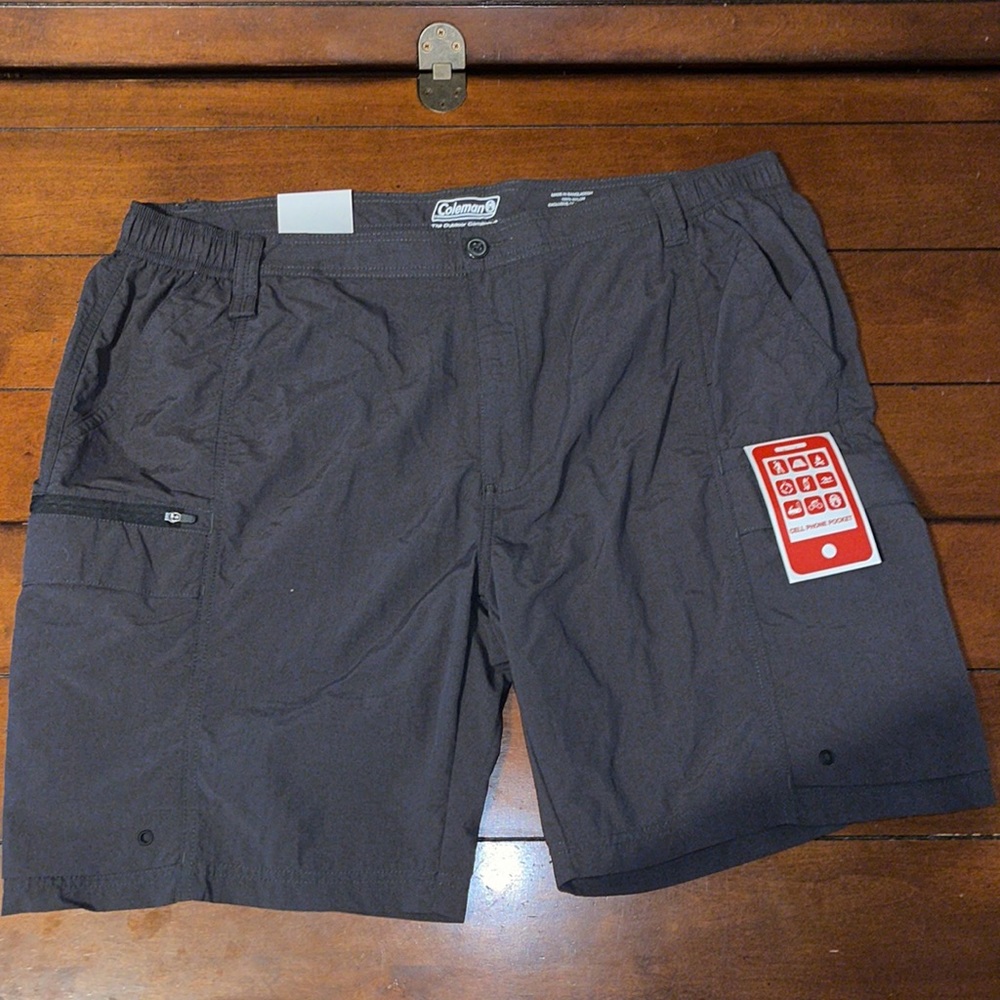 COLEMAN Cargo Bermuda <Raven/XXL-44-46/100%Nylon>